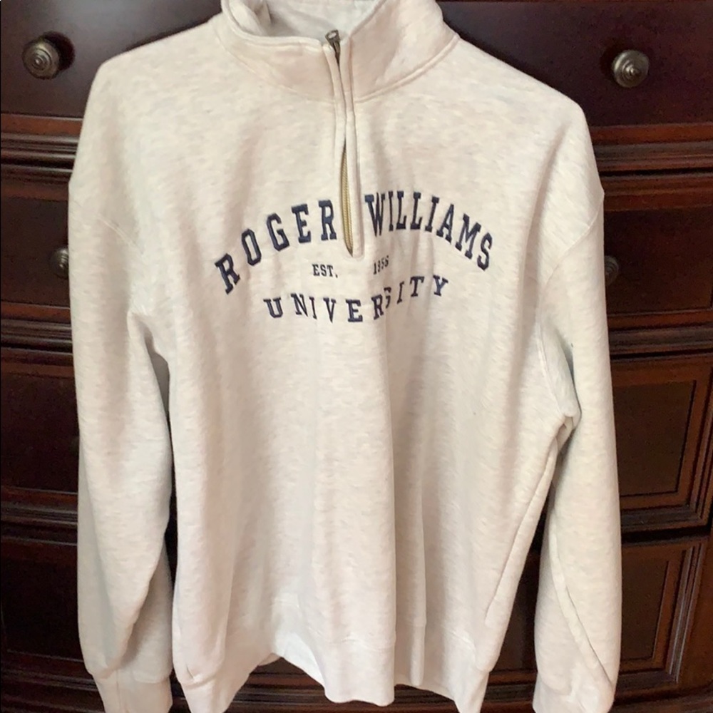 Jansport Roger Williams University half-zip